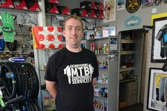 Neil from Derbyshire mtb suspension services