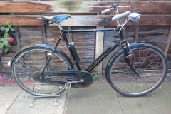 Black Raleigh Dawn Tourist 23" frame £350